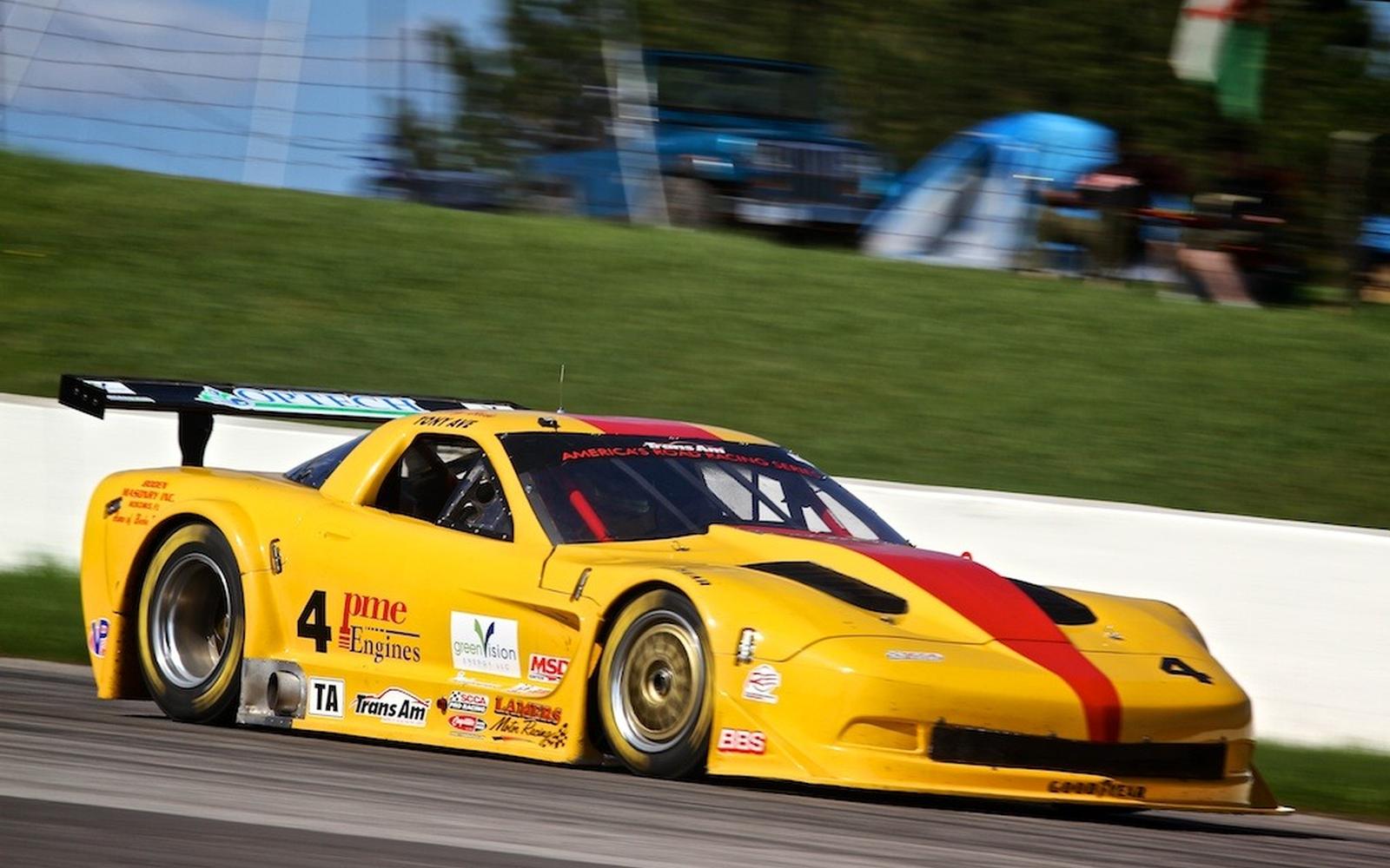 Ave leads practice with time of 1:17.258, edges out defending champ Simon Gregg